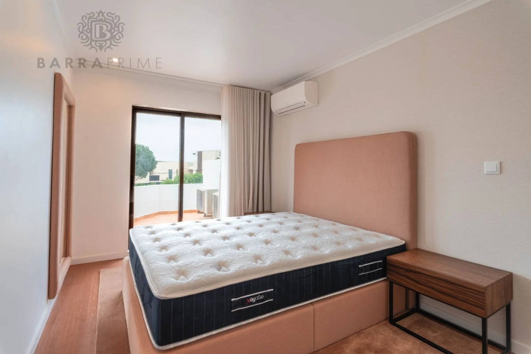 Moradia T2 para Venda em Almancil Foto 12