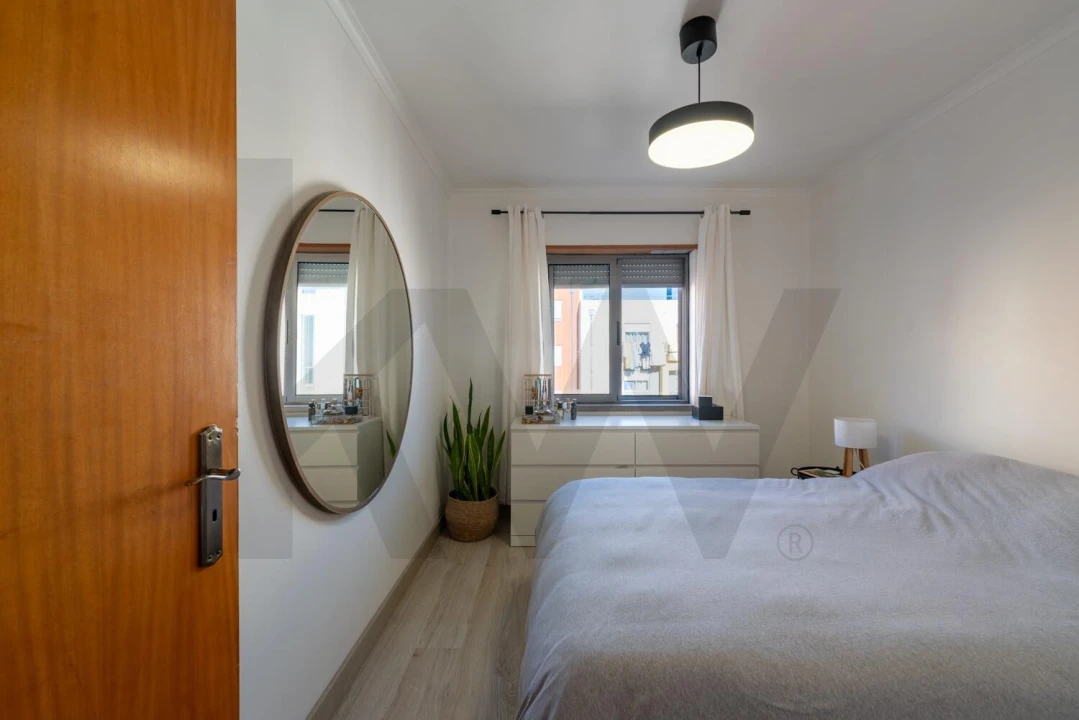 Apartamento T2 para Arrendamento em Caparica e Trafaria Foto 10