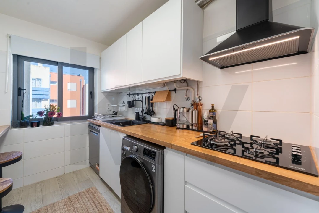 Apartamento T2 para Arrendamento em Caparica e Trafaria Foto 6