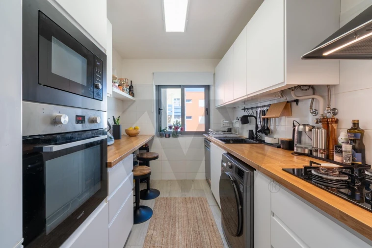 Apartamento T2 para Arrendamento em Caparica e Trafaria Foto 5