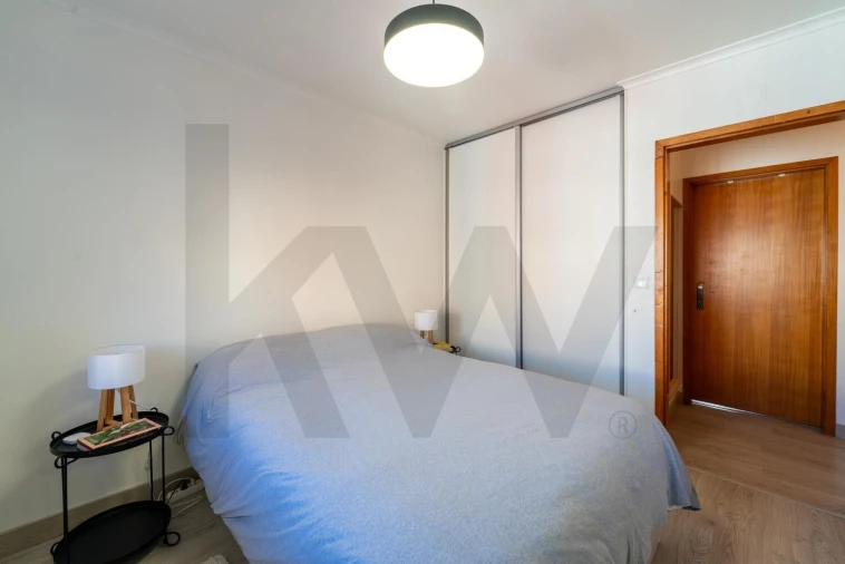 Apartamento T2 para Arrendamento em Caparica e Trafaria Foto 11