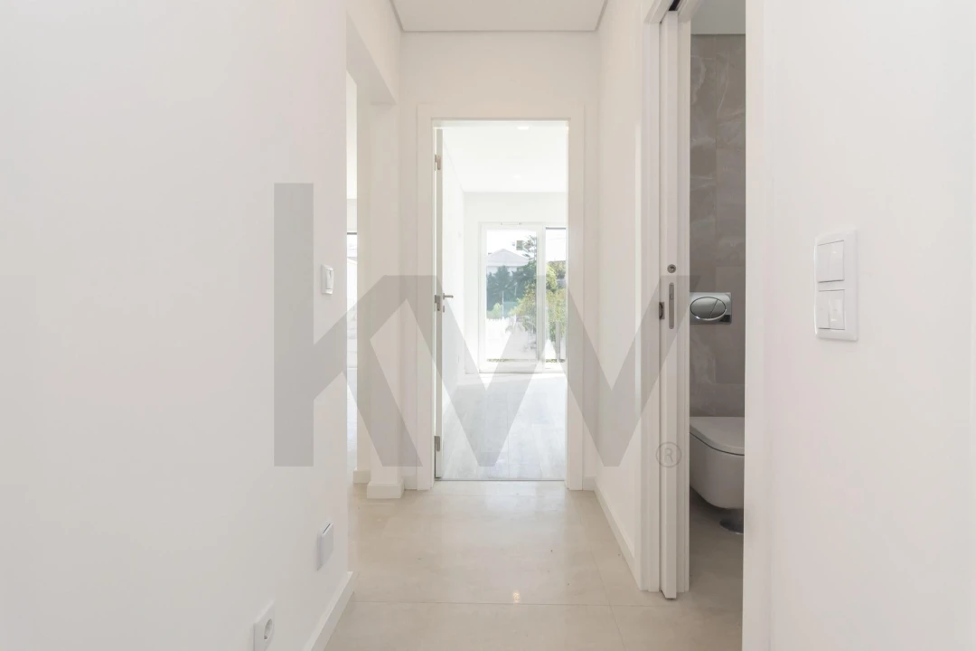 Apartamento T2 para Venda em Charneca de Caparica e Sobreda Foto 34