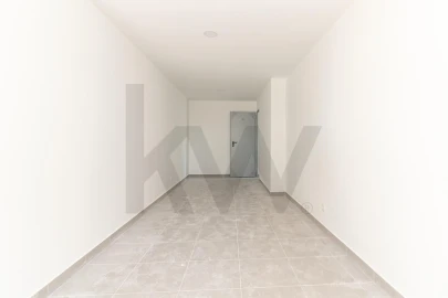 Apartamento T2 para Venda em Charneca de Caparica e Sobreda