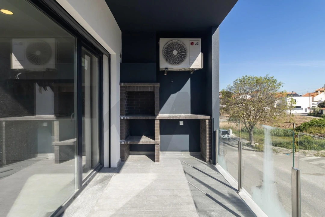 Apartamento T2 para Venda em Charneca de Caparica e Sobreda Foto 27