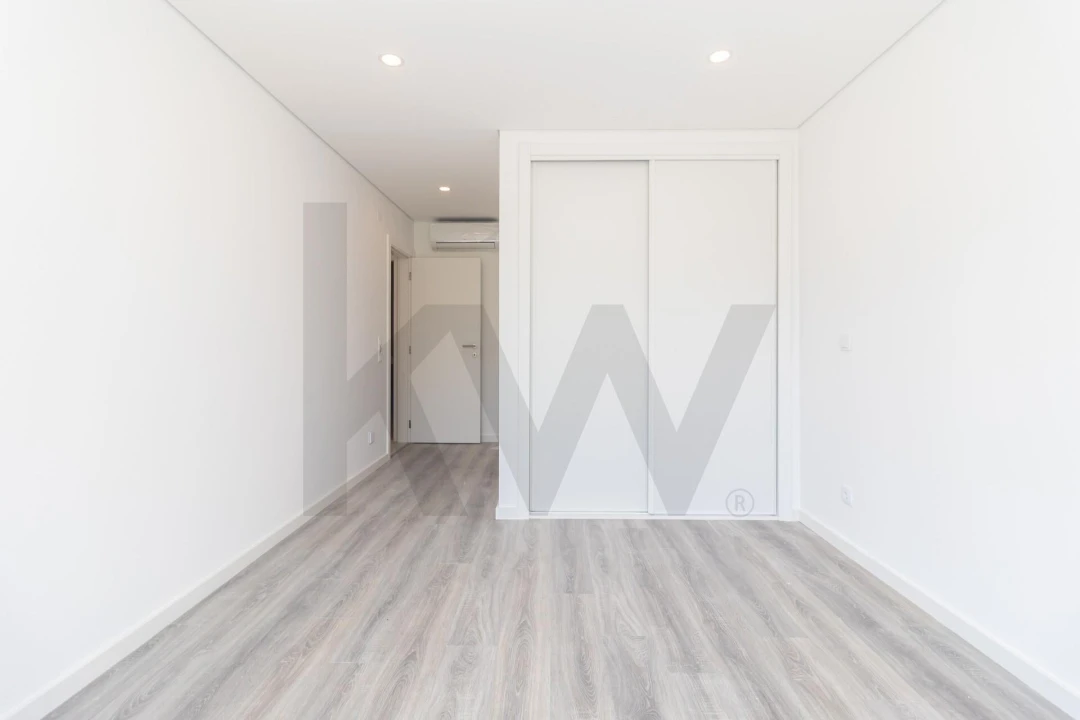 Apartamento T2 para Venda em Charneca de Caparica e Sobreda Foto 44