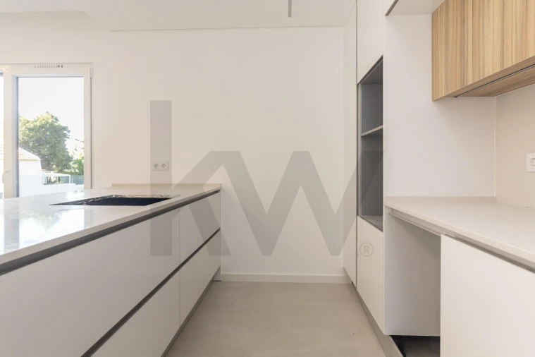 Apartamento T2 para Venda em Charneca de Caparica e Sobreda Foto 8
