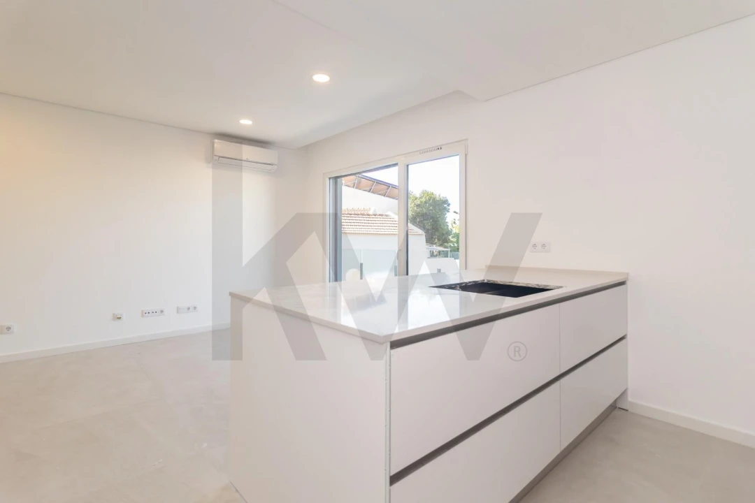 Apartamento T2 para Venda em Charneca de Caparica e Sobreda Foto 11