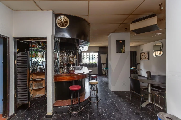 Loja para Arrendamento em Alcabideche Foto 11