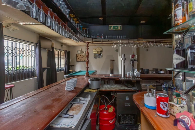 Loja para Arrendamento em Alcabideche Foto 21