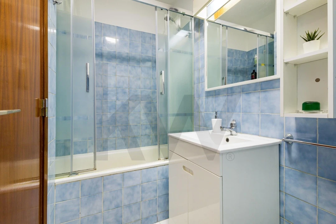Apartamento T3 para Venda em Santo António dos Cavaleiros e Frielas Foto 22