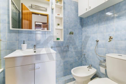 Apartamento T3 para Venda em Santo António dos Cavaleiros e Frielas