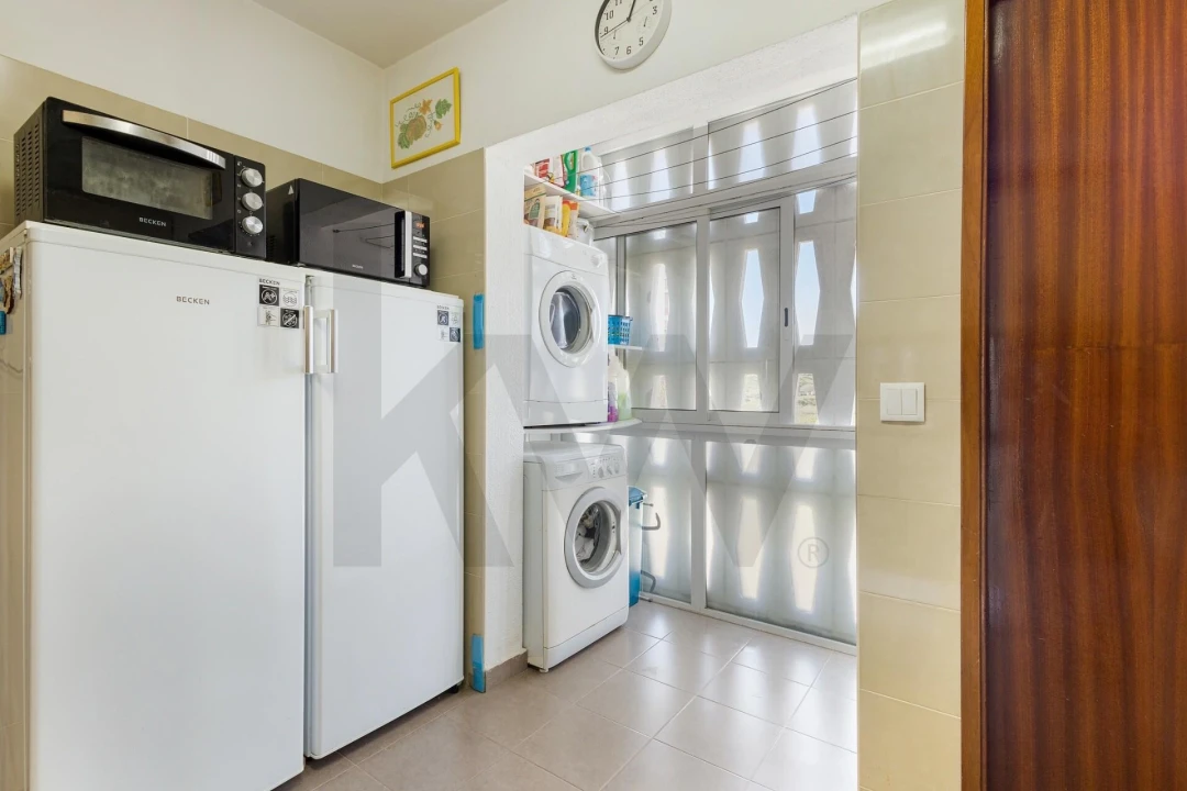 Apartamento T3 para Venda em Santo António dos Cavaleiros e Frielas Foto 5