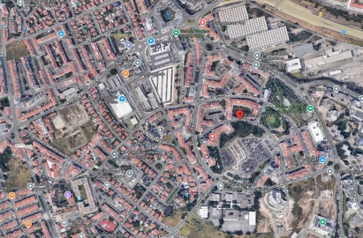 Garagem para Arrendamento em Algés, Linda-A-Velha e Cruz Quebrada-Dafundo