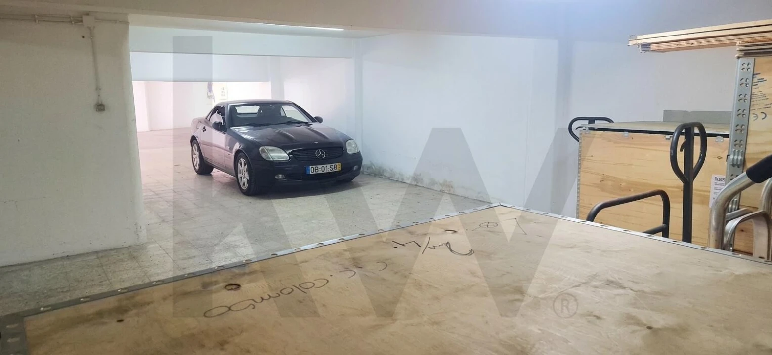 Garagem para Arrendamento em Algés, Linda-A-Velha e Cruz Quebrada-Dafundo Foto 6