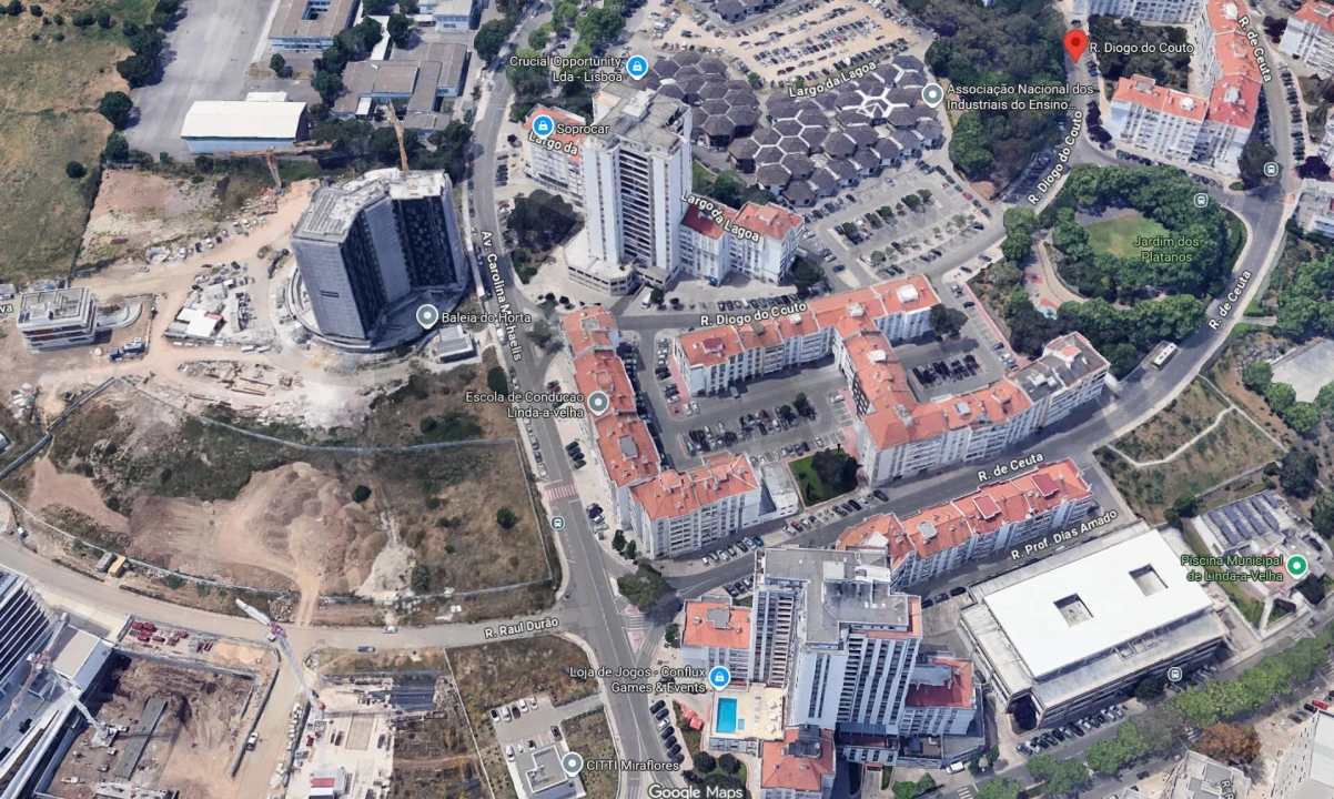 Garagem para Arrendamento em Algés, Linda-A-Velha e Cruz Quebrada-Dafundo Foto 16