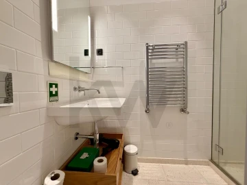 Apartamento T2 para Arrendamento em Aldoar, Foz do Douro e Nevogilde