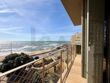 Apartamento T2 para Arrendamento em Aldoar, Foz do Douro e Nevogilde