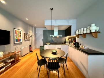 Apartamento T2 para Arrendamento em Aldoar, Foz do Douro e Nevogilde