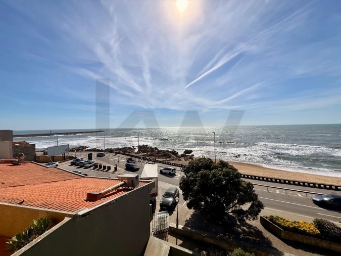 Apartamento T2 para Arrendamento em Aldoar, Foz do Douro e Nevogilde Foto 24