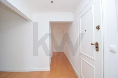 Apartamento T2 para Arrendamento em Cascais e Estoril