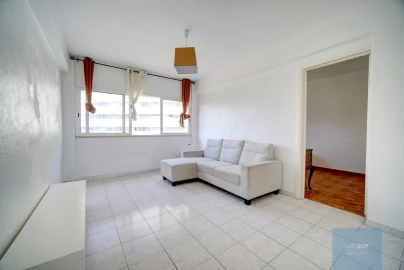 Apartamento T3 para Venda em Marvila