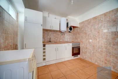 Apartamento T3 para Venda em Marvila