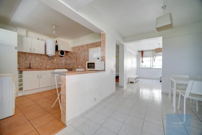 Apartamento T3 para Venda em Marvila