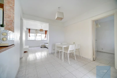 Apartamento T3 para Venda em Marvila