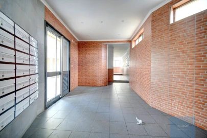 Apartamento T3 para Venda em Marvila