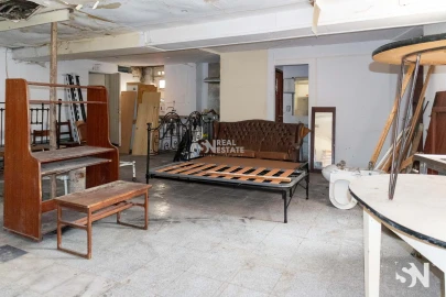 Prédio para Venda em Funchal (São Pedro)