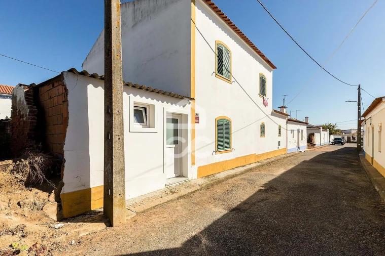 Moradia T4 para Venda em Montoito Foto 30