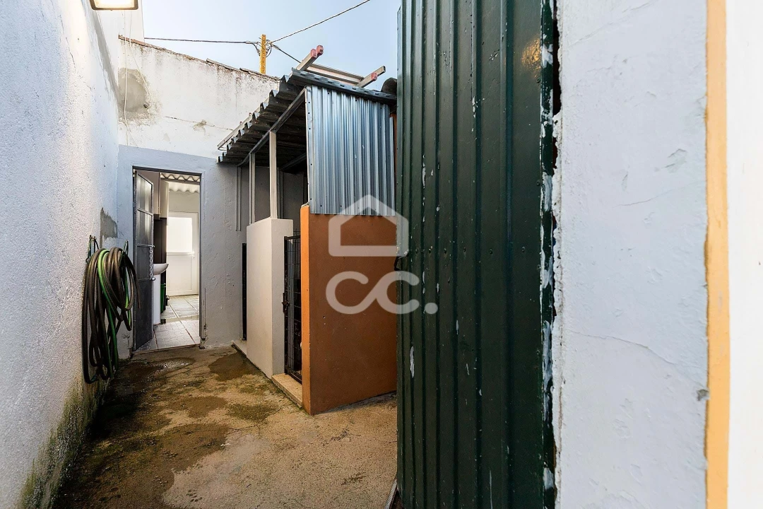 Moradia T4 para Venda em Montoito Foto 24