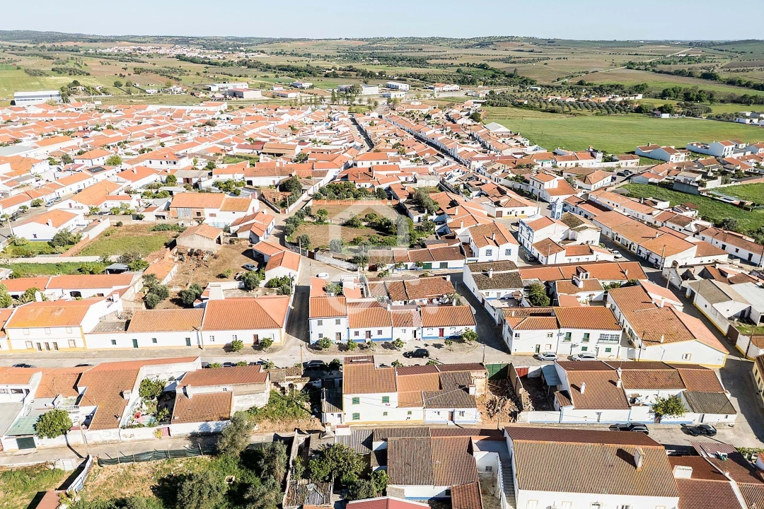 Moradia T4 para Venda em Montoito Foto 38