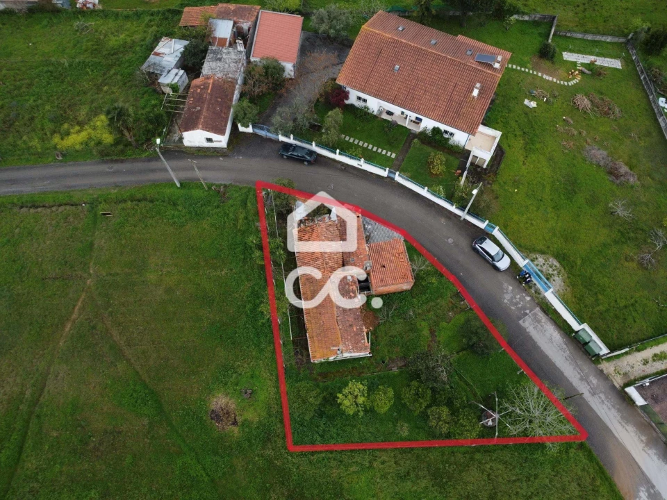 Moradia T3 para Venda em Anobra Foto 3