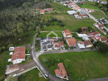 Moradia T3 para Venda em Anobra