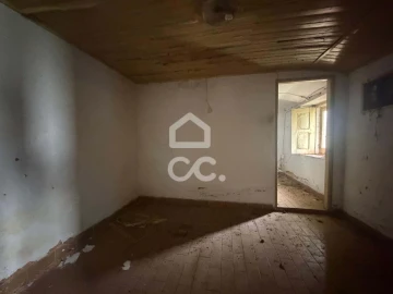 Moradia T3 para Venda em Anobra