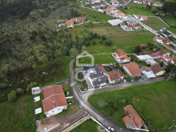 Moradia T3 para Venda em Anobra