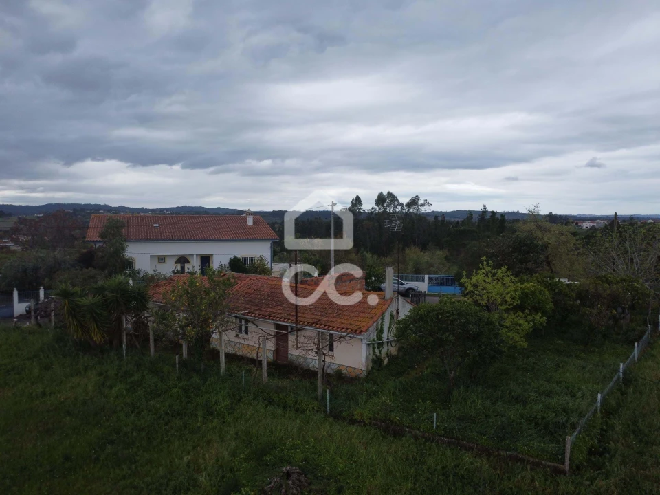 Moradia T3 para Venda em Anobra Foto 2