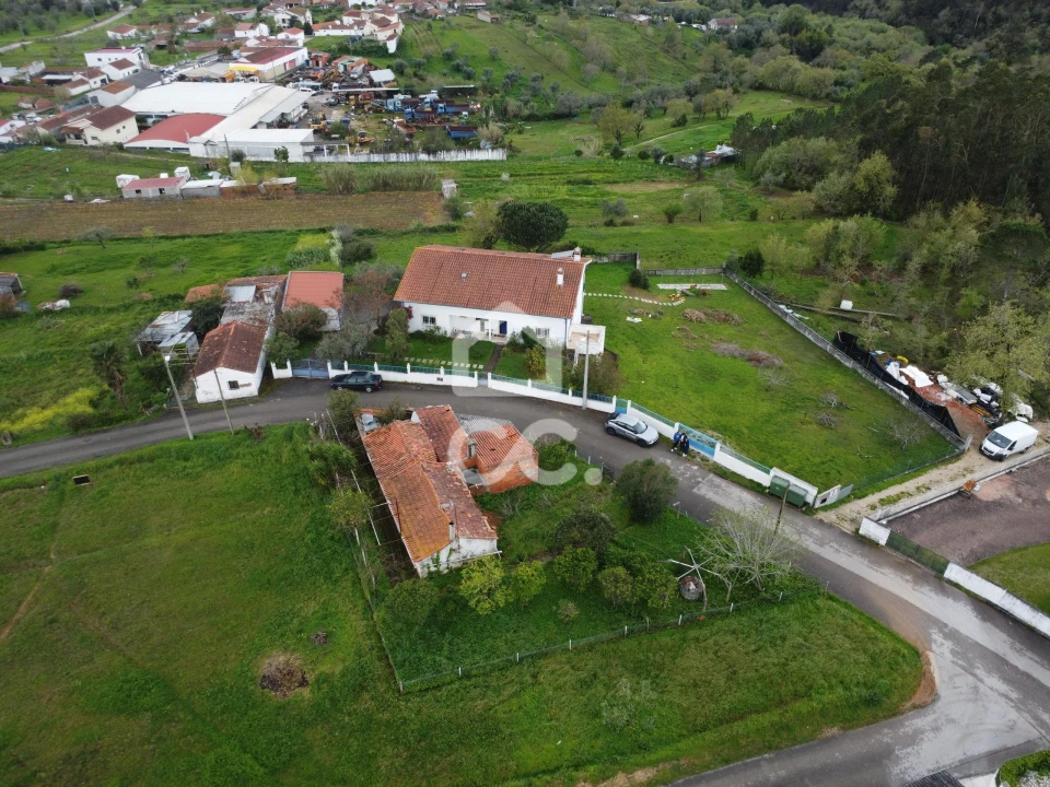 Moradia T3 para Venda em Anobra Foto 10