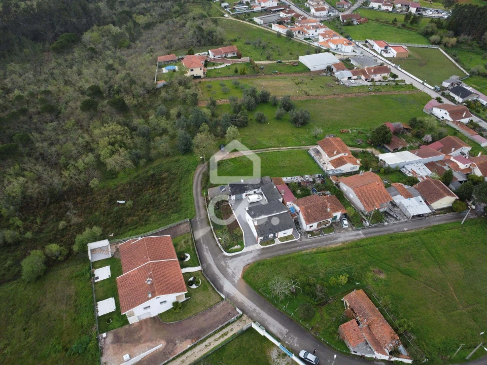 Moradia T3 para Venda em Anobra Foto 5