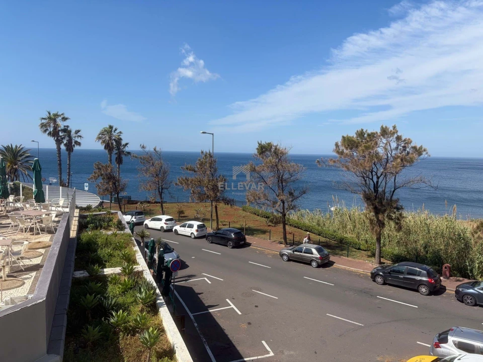 Apartamento T2 para Venda em São Martinho Foto 1