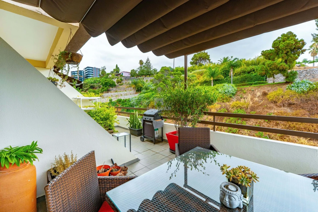 Apartamento T3 para Venda em São Martinho Foto 3