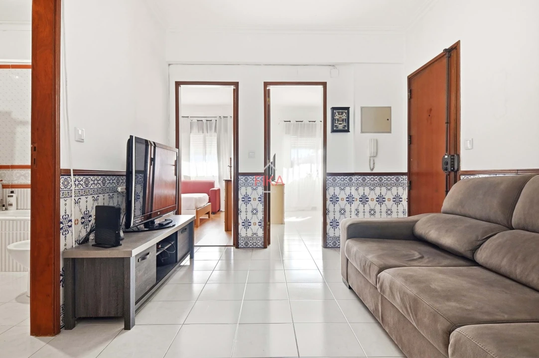 Apartamento T2 para Venda em Seixal Foto 16