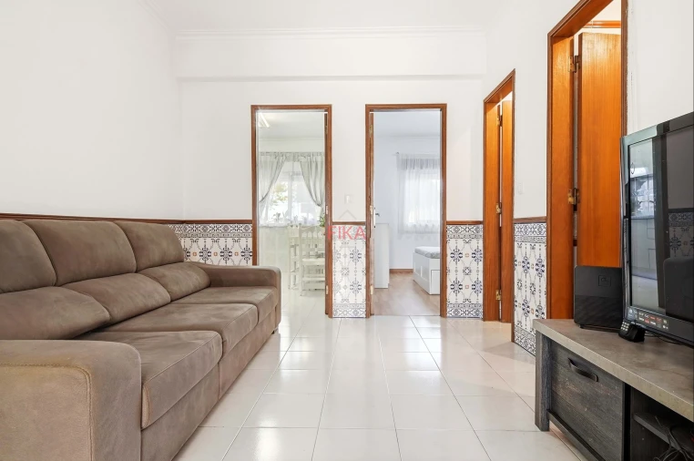 Apartamento T2 para Venda em Seixal Foto 19