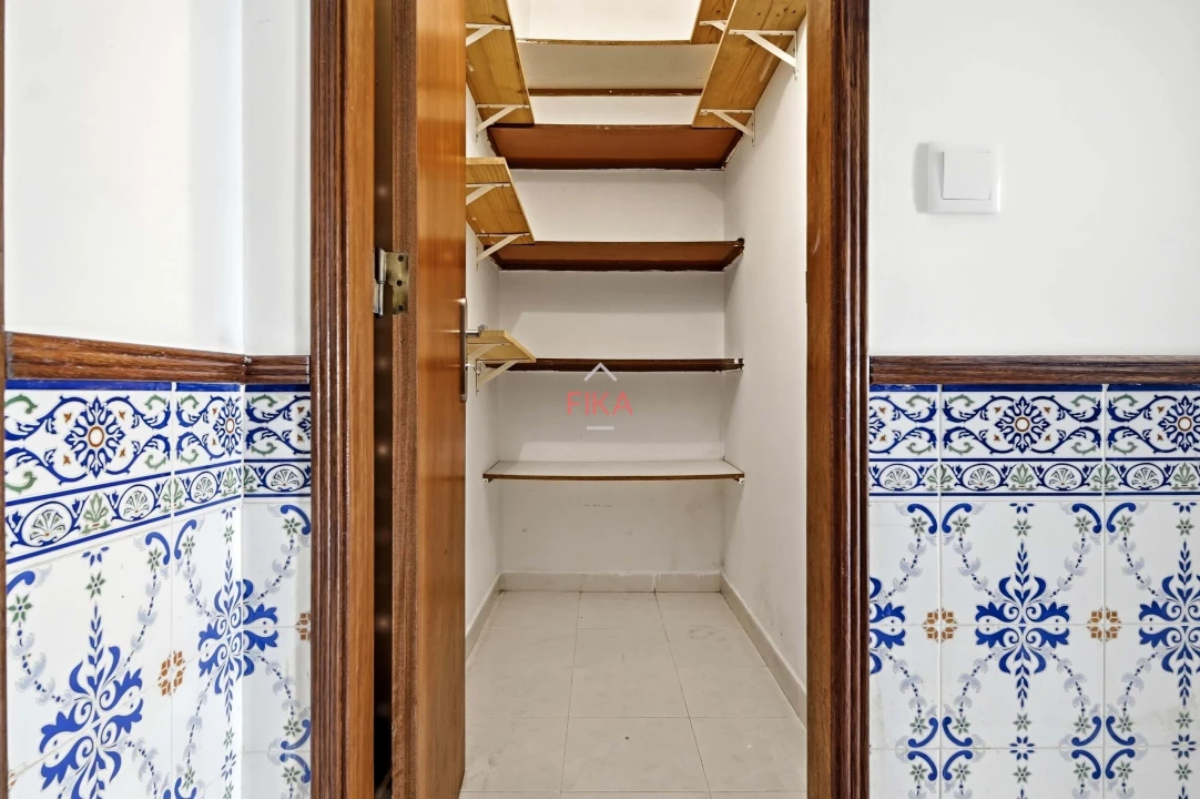 Apartamento T2 para Venda em Seixal Foto 14