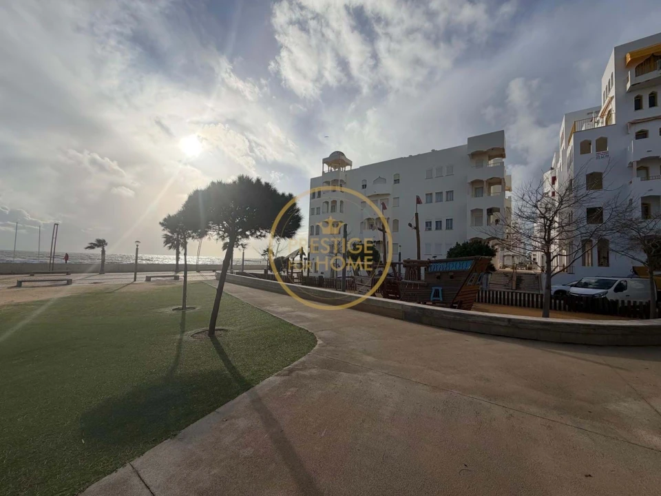 Apartamento T2 para Arrendamento em Quarteira Foto 43