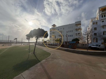 Apartamento T2 para Arrendamento em Quarteira