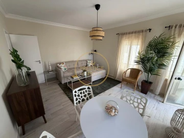 Apartamento T2 para Arrendamento em Quarteira