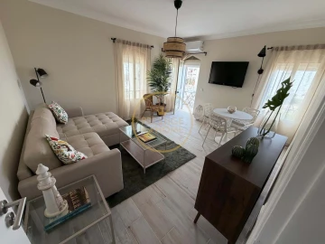 Apartamento T2 para Arrendamento em Quarteira