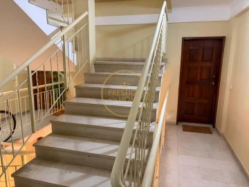 Apartamento T2 para Arrendamento em Quarteira